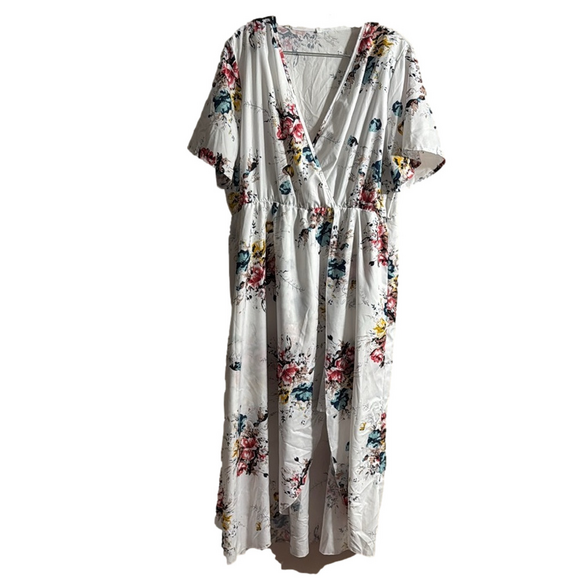 Dresses & Skirts - Floral V-Neck Maxi Dress